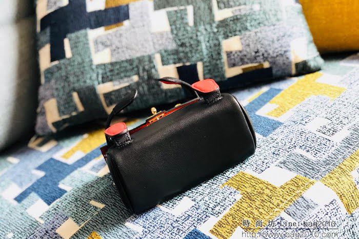 HERMES愛馬仕 kelly dol 小可愛的面孔 swift皮 時尚手提肩背包  Ama1591